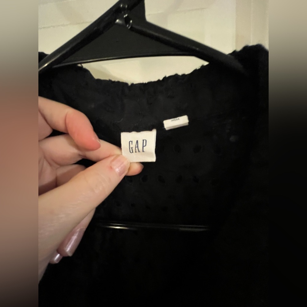 Gap Black Eyelet Button Down Shirt - image 3